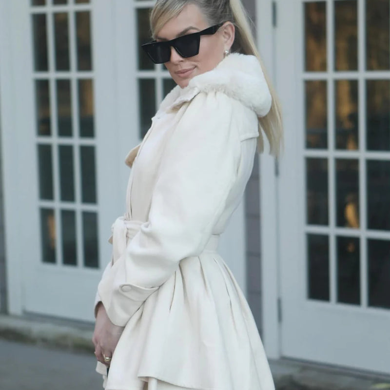 Abitino/Trench Leggero con Pelliccia